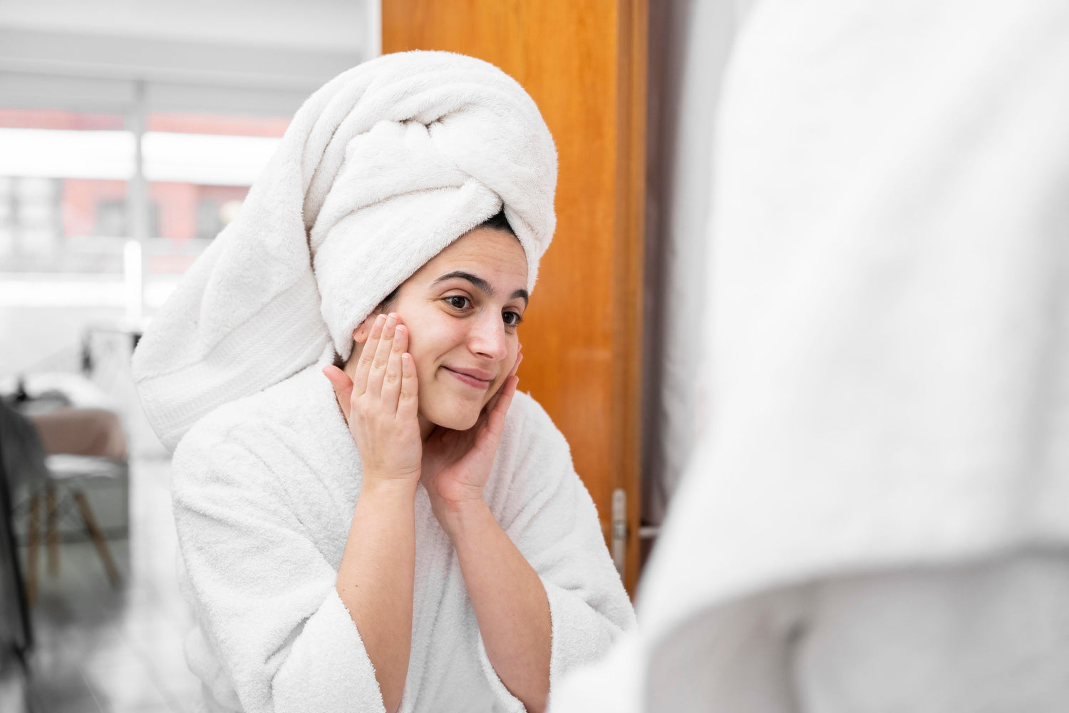 After a Face Scrub, What to Apply on the Face Overnight?